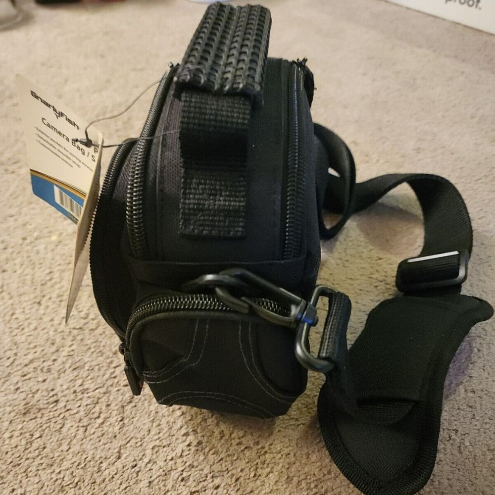 GnarlyFish Camera Bag - Picture 2 of 4